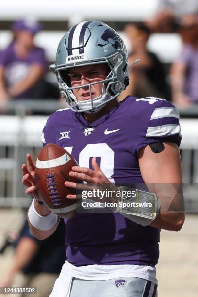 Kansas State Wildcats quarterback Will Howard before a Big 12 college football game between the Oklahoma State Cowboys and Kansas State Wildcats on...