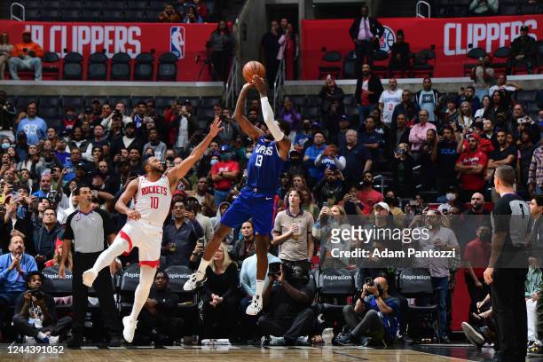 Paul George of the LA Clippers shoots the game winning shot during the game against the Houston Rockets on October 31, 2022 at Crypto.Com Arena in...