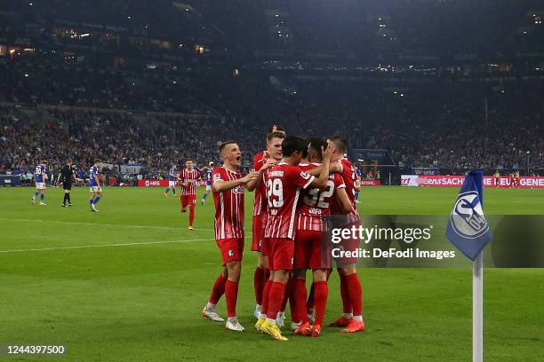 Vincenzo Grifo of SC Freiburg and his Team celebrates after his goal to 0:2 with his Team during the Bundesliga match between FC Schalke 04 and...