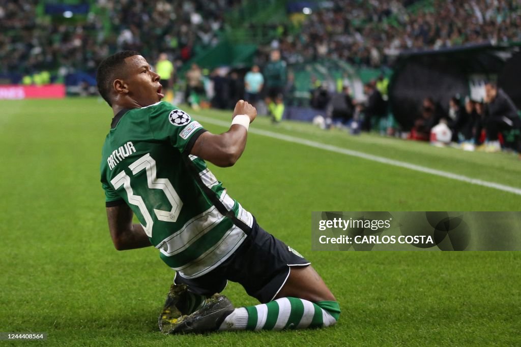 FBL-EUR-C1-SPORTING-FRANKFURT