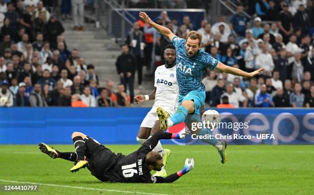 Harry Kane of Tottenham Hotspur challenged by Pau Lopez of Olympique Marseille during the UEFA Champions League group D match between Olympique...