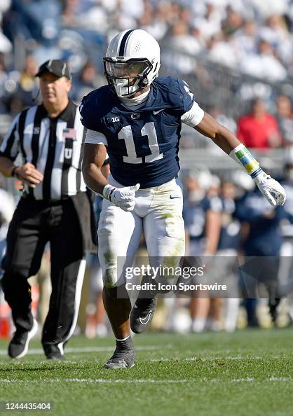 Linebacker Reads Penn State linebacker Abdul Carter reads the play during the Ohio ...