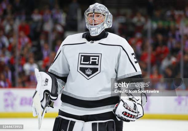 Los Angeles Kings goaltender Jonathan Quick looks on before the start of over time during a game between the Los Angeles Kings and the Chicago...