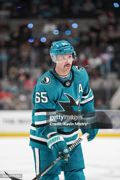 Erik Karlsson of the San Jose Sharks waits for the next play against the Florida Panthers at SAP Center on November 3, 2022 in San Jose, California.