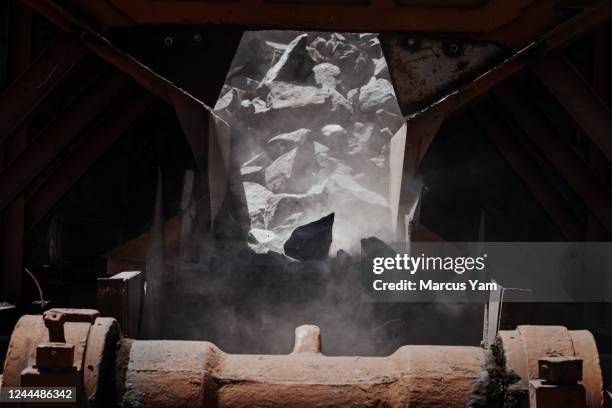 Refine Rocks 40 Chromium Periodic Table Stock Photos, High-Res Pictures, and Images ...