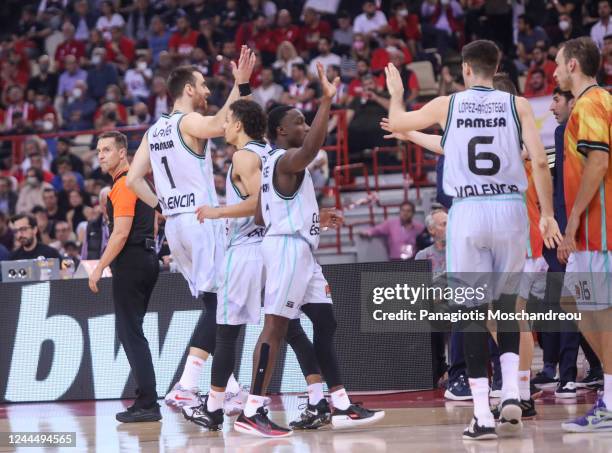 Valencia Basket's players react during the 2022/2023 Turkish Airlines EuroLeague Regular Season Round 6 match between Olympiacos Piraeus and Valencia...