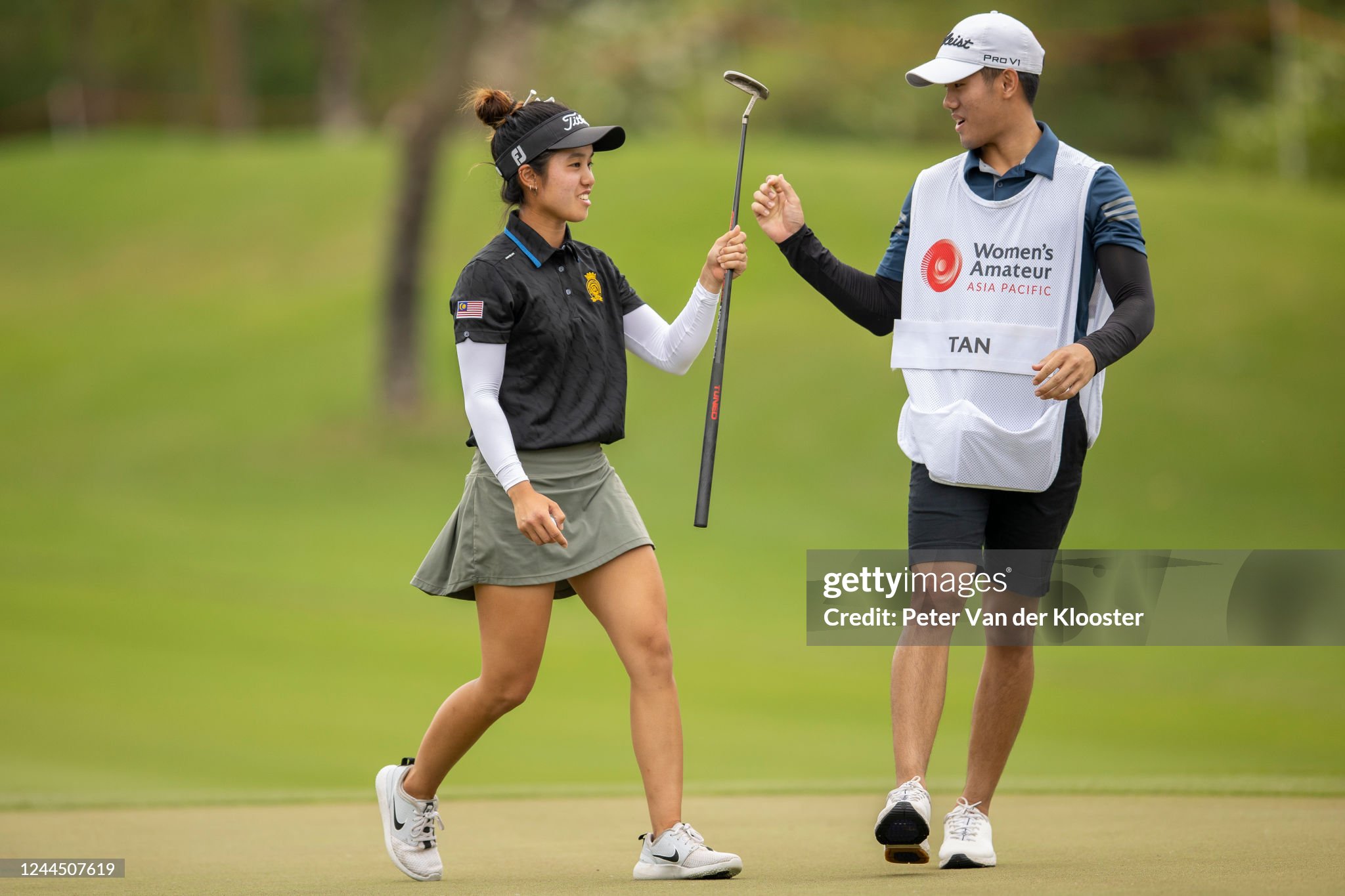 https://media.gettyimages.com/id/1244507619/photo/the-womens-amateur-asia-pacific-championship-day-three.jpg?s=2048x2048&w=gi&k=20&c=rMlRv_nfiz1-p88PFyr64QMjILY-wlYA7s4o9WeR2LM=