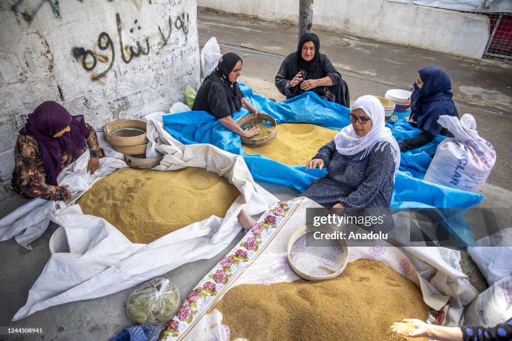 Traditional Bulgur wheats cooking in Iraq's Erbil