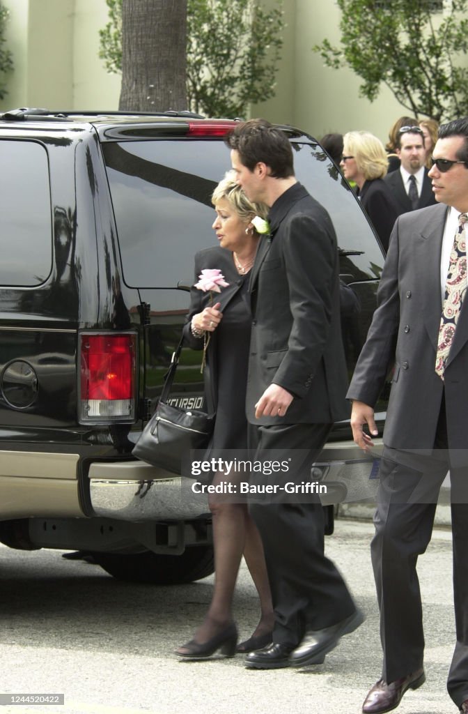 Keanu Reeves is seen at the funeral of Jennifer Syme on April 07 Keanu Reeves is seen at the funeral of Jennifer Syme on April 07