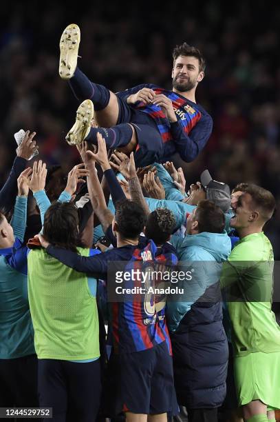 Barcelona's Spanish defender Gerard Pique waves at the end of the La...  News Photo - Getty Images