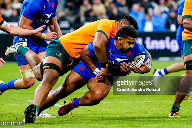 Will SKELTON of Australia and Sipili FALATEA of France during the International Friendly Match between France and Australia at Stade de France on...