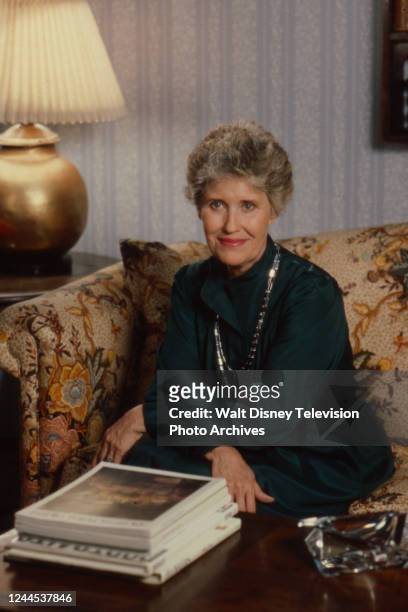 Los Angeles, CA Erma Bombeck promotional photo for the ABC tv series 'Maggie'.