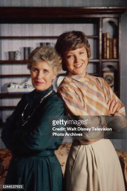 Los Angeles, CA Erma Bombeck, Miriam Flynn promotional photo for the ABC tv series 'Maggie'.