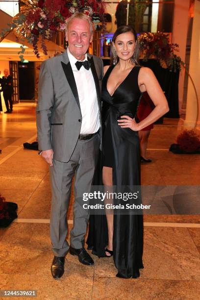 Joerg Wontorra and his daughter Laura Wontorra during the annual German Sports Media Ball at Alte Oper on November 5, 2022 in Frankfurt am Main,...