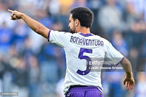 Giacomo Bonaventura of Fiorentina celebrates after scoring a goal during the Serie A match between UC Sampdoria and ACF Fiorentina at Stadio Luigi...