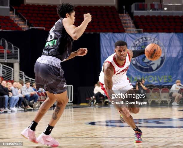 November 6: DJ Stewart of the Sioux Falls Skyforce drives to the basket against the Iowa Wolves at the Wells Fargo Arena on November 6, 2022 in Des...