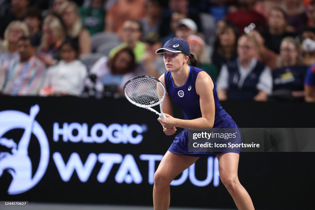 The Fabulous Life of Iga Witek: Net Worth & Stardom
