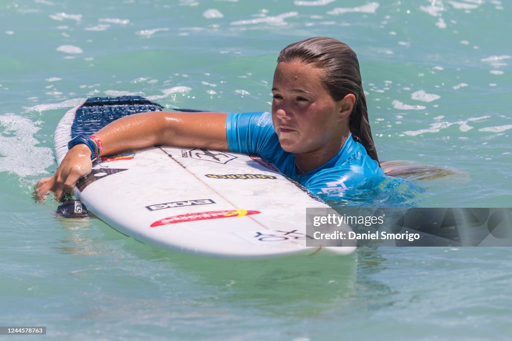 Laura Raupp Laura Raupp of Brazil after surfing in Heat 1 of the Round of 16 ...