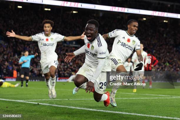 Crysencio Summerville celebrates the winning goal with Wilfried Gnonto and Tyler Adams of Leeds United during the Premier League match between Leeds...