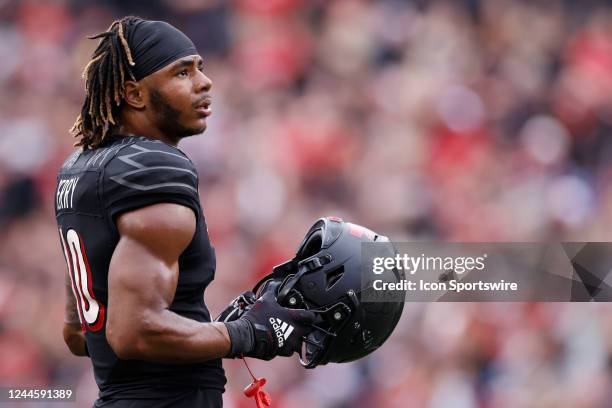 Louisville Cardinals defensive back Benjamin Perry looks on during a college football game against the Wake Forest Demon Deacons on October 29, 2022...