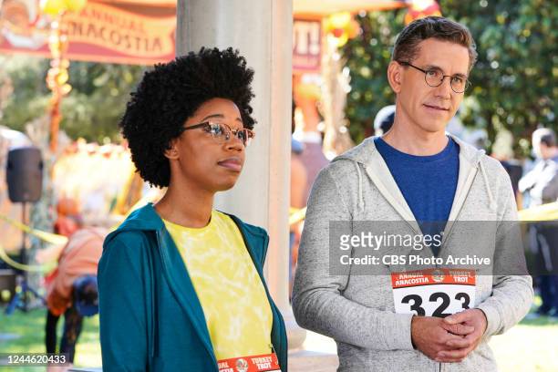Turkey Trot After an unknown shooter causes chaos at an annual Thanksgiving 5K, time is of the essence for the NCIS team to find the culprit. Also,...
