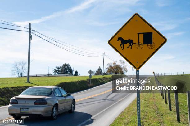Beggy Sign 159 Amish Signs Stock Photos, High-Res Pictures, and Images - Getty Images