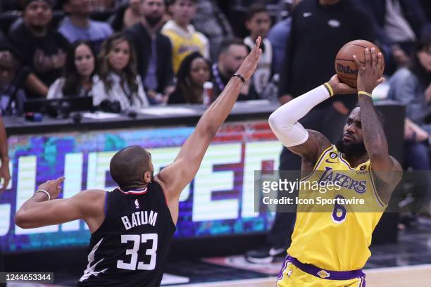 Los Angeles Lakers forward LeBron James pulls up during the NBA game between the Los Angeles Lakers and the Los Angeles Clippers on November 09 at...