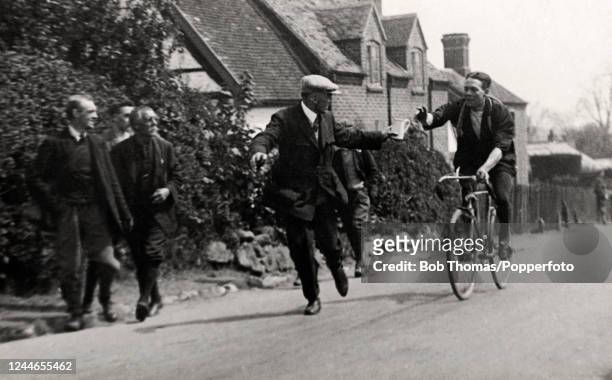 English cyclist Frank Southall in action during a road race, circa 1927. Southall represented Great Britain at the 1928 and 1932 Summer Olympic Games.
