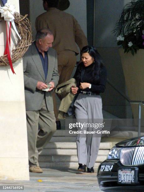 Gene Hackman and Betsy Arakawa are seen on November 16, 2001 in Los Angeles, California.