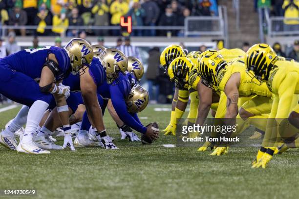 The line of scrimmage between the Oregon Ducks and the Washington Huskies during the first half of the game at Autzen Stadium on November 12, 2022 in...