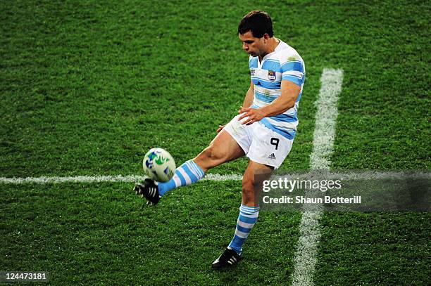 Nicolas Vergallo of Argentina kicks the ball during the IRB 2011 Rugby World Cup Pool B match between Argentina and England at Otago Stadium on...