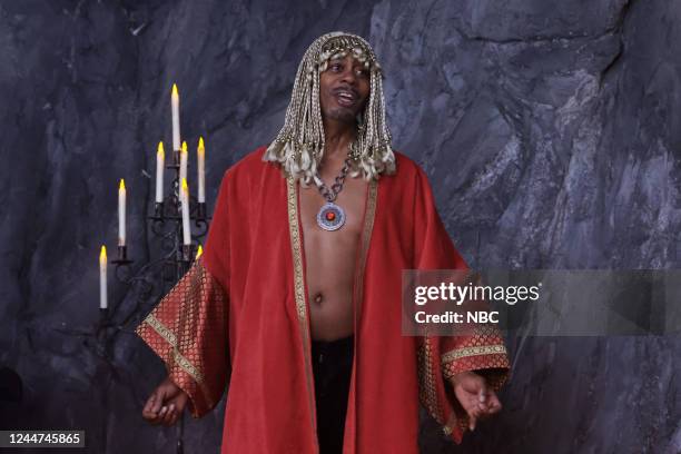 Dave Chappelle, Black Star Episode 1832 -- Pictured: Host Dave Chappelle during the House of the Dragon sketch on Saturday, November 12, 2022 --