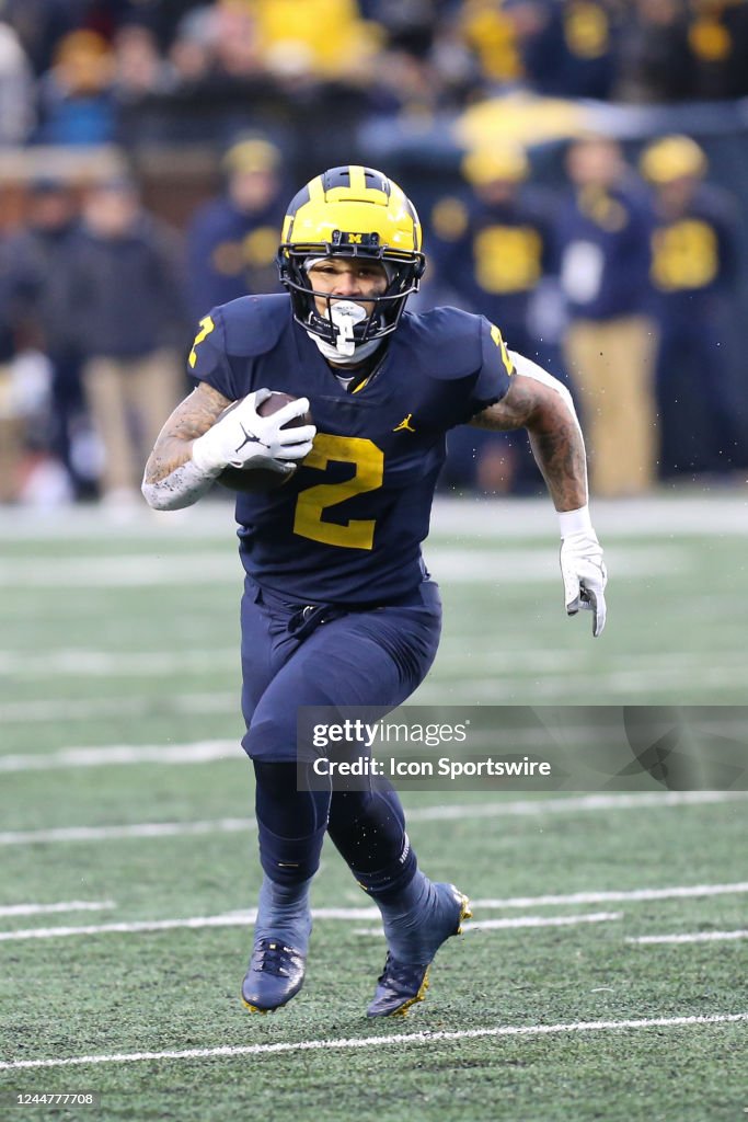 Blake Nebr Michigan Wolverines running back Blake Corum runs with the ball... News ...