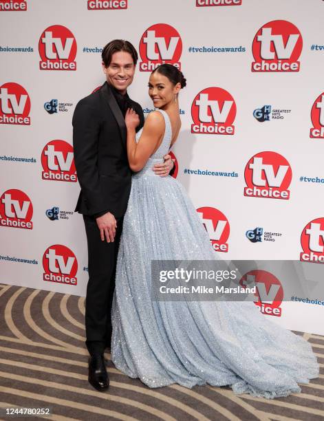 Joey Essex and Vanessa Bauer attend the TV Choice Awards 2022 on November 14, 2022 in London, England.