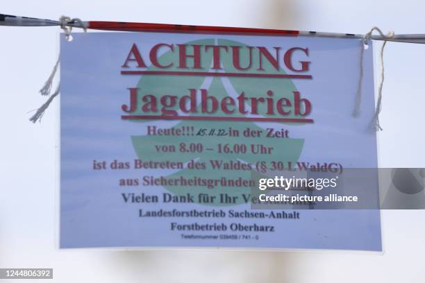 November 2022, Saxony-Anhalt, Benneckenstein: A sign with the inscription "Attention hunting" stands on a road near Benneckenstein. The signs mark a...