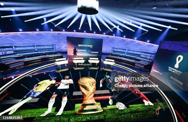 November 2022, Rhineland-Palatinate, Mainz: ZDF presents the World Cup studio for the FIFA World Cup in Qatar on the ZDF site on the Lerchenberg in...