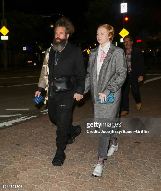 Elan Gale and Molly Quinn are seen on November 15, 2022 in Los Angeles, California.