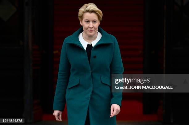 Berlin's mayor Franziska Giffey arrrives on November 16, 2022 to give a press conference in front of the "Rotes Rathaus" city hall in Berlin to...