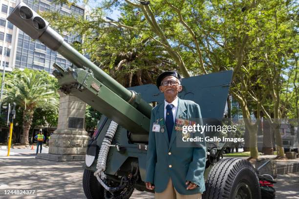 William van Wyk, the oldest surviving Second World War veteran in South Africa at a 25 pounder field gun at the annual Remembrance Day memorial...