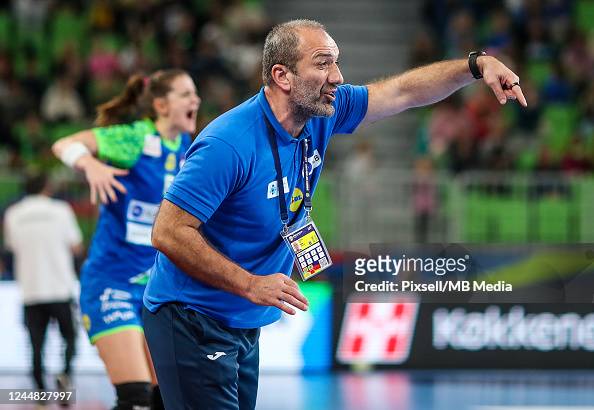 Head coach of Slovenia Dragan Adzic during the EHF European Women's ...