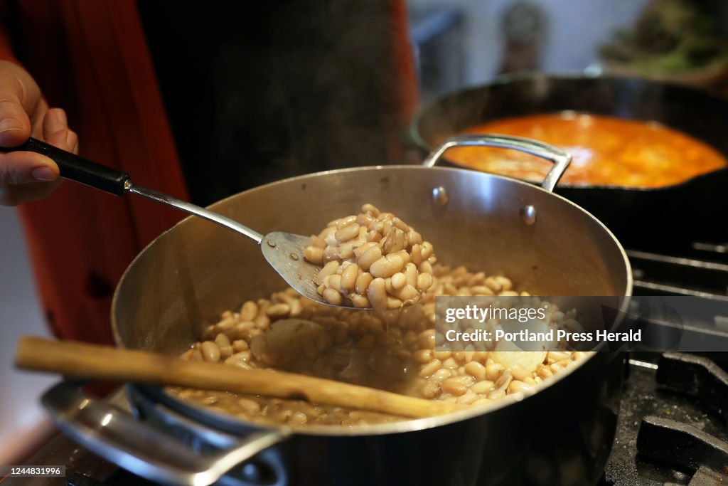 Green Plate Special: Braised chicken with Jacobs Cattle beans