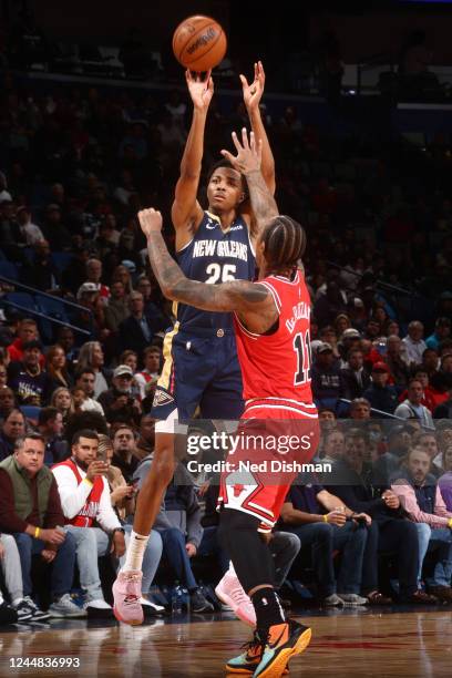 Trey Murphy III of the New Orleans Pelicans shoots a three point basket during the game against the Chicago Bulls on November 16, 2022 at the...