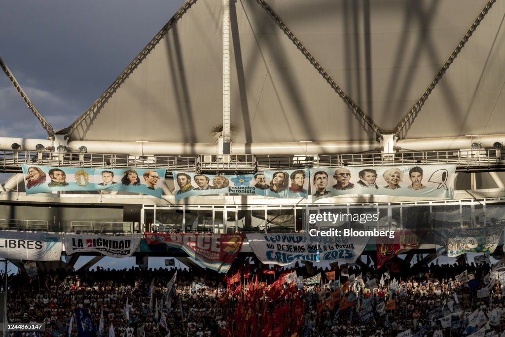 Peron Rally Attendees during a rally withCristina Fernandez de Kirchner,... News ...