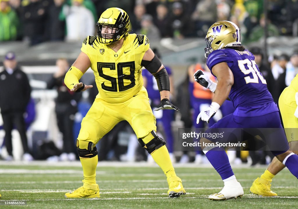 COLLEGE FOOTBALL: NOV 12 Washington at Oregon