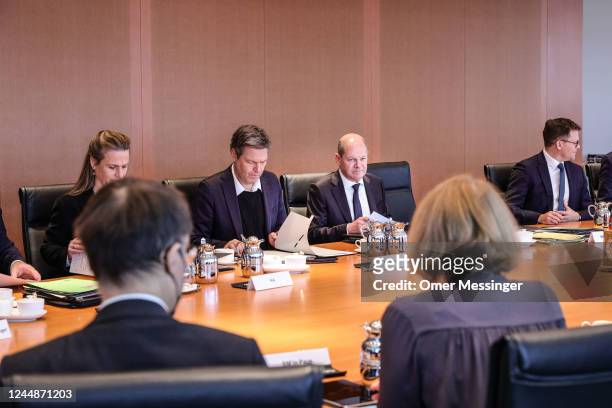 View of the beginning of the weekly Government cabinet meeting with German Federal Minister for Economic Affairs and Climate Action, Robert Habeck...