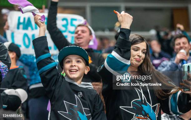 San jose sharks fans hi-res stock photography and images - Alamy