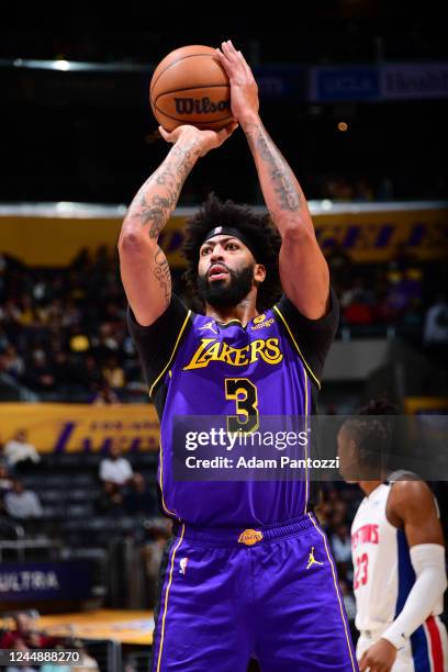 Anthony Davis of the Los Angeles Lakers prepares to shoot a free throw during the game against the Detroit Pistons on November 18, 2022 at Crypto.Com...