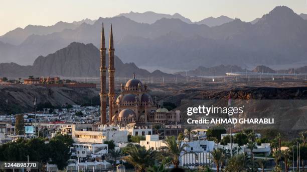 This picture taken on November 19, 2022 shows a view of the old market area of Egypt's Red Sea resort city of Sharm el-Sheikh and the Grand Mosque of...