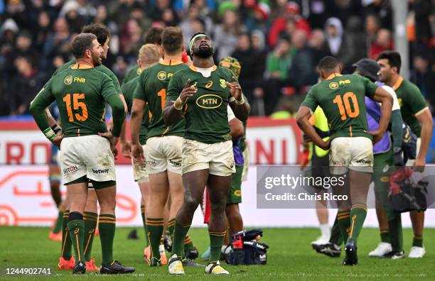 Siya Kolisi of South Africa looks to the sky in celebration after the 2022 Autumn International rugby match between Italy and South Africa at Stadio...