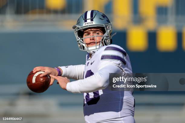 Kansas State Wildcats quarterback Will Howard warms up prior to the college football game between the Kansas State Wildcats and the West Virginia...